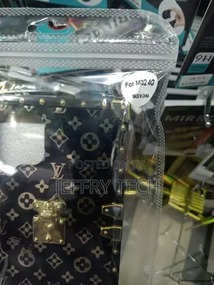 LV Louis Vuitton Samsung M32 Case / Cover