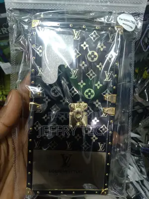 LOUIS VUITTON Phone Case for Samsung S22 Ultra Cover