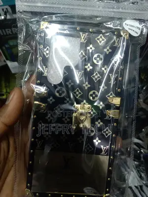 LOUIS VUITTON Phone Case for Samsung S22 Ultra Cover
