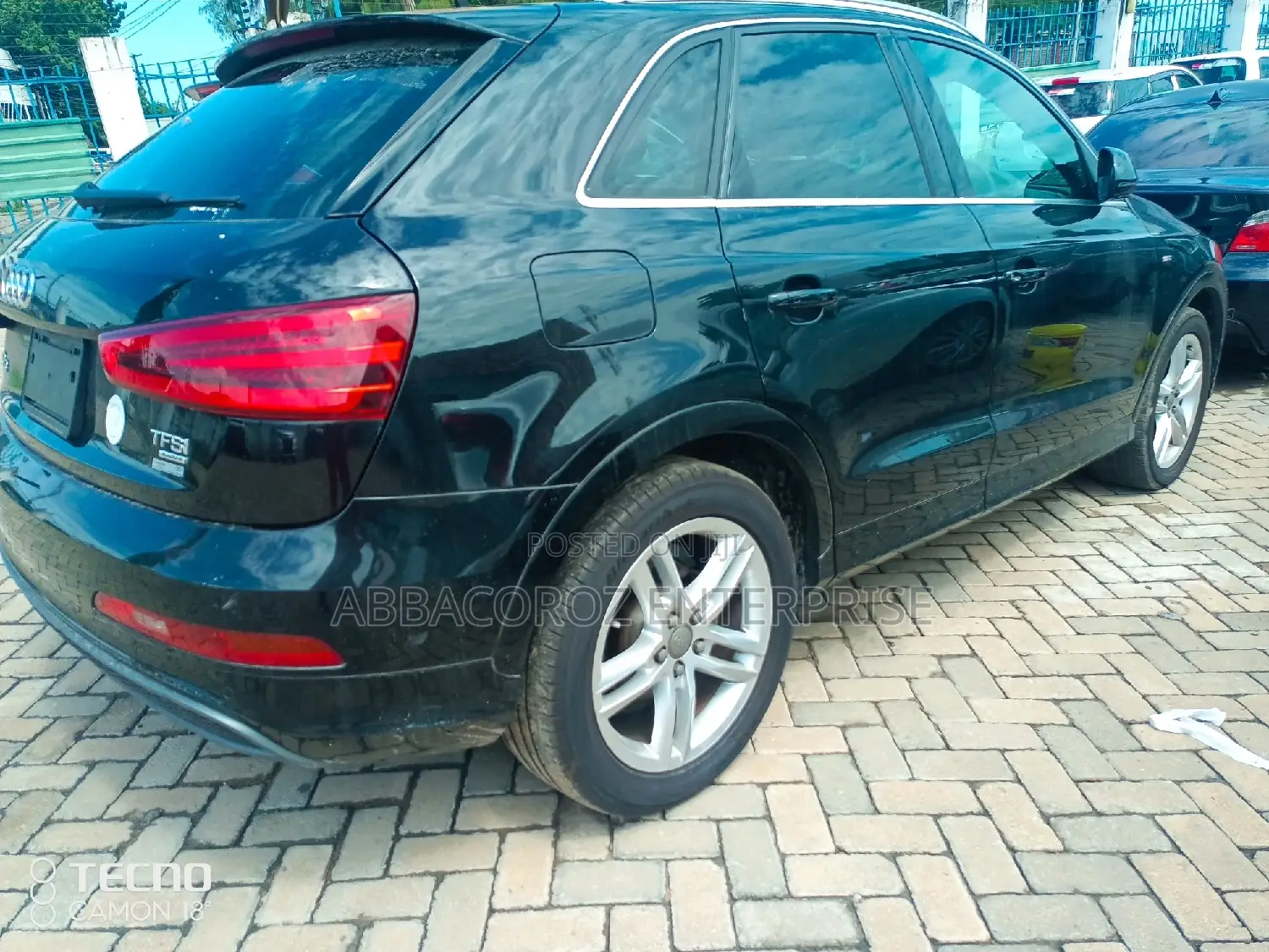 Audi Q3 2.0 TFSI 180hp 2015 Black