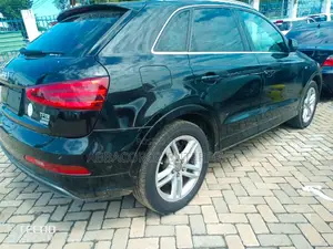 Audi Q3 2.0 TFSI 180hp 2015 Black