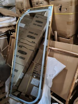 Salon and Barber Mirrors - thumbnail 2