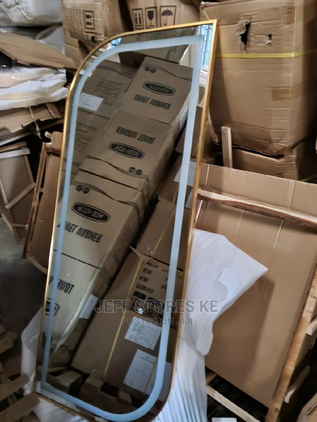 Salon and Barber Mirrors - main view