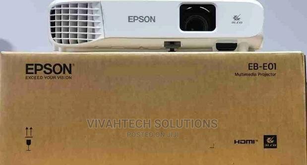 Epson Eb-E01 Projector 3300 Lumen - main view