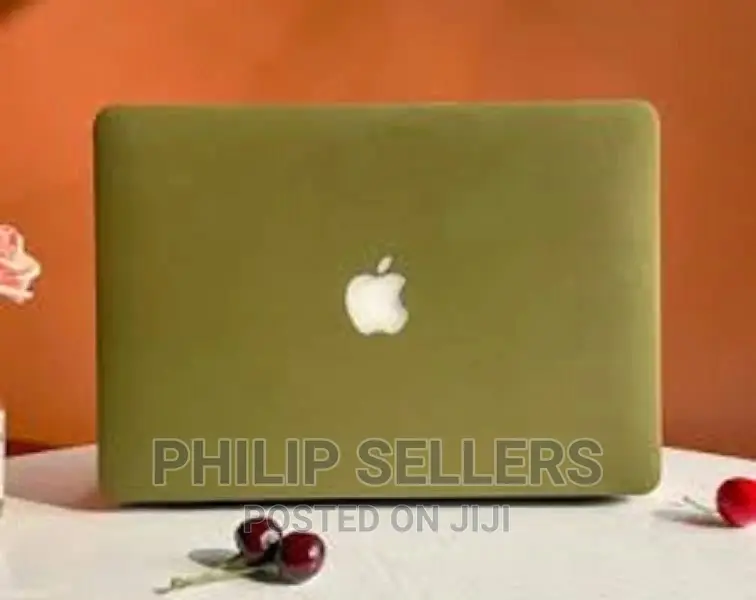Macbook Pro 13" Matte Black Case Cover