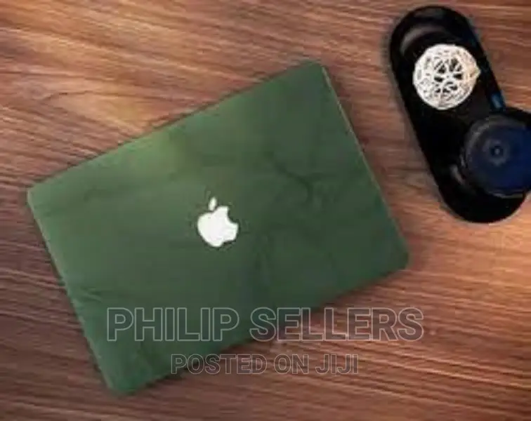 Macbook Pro 13" Matte Black Case Cover