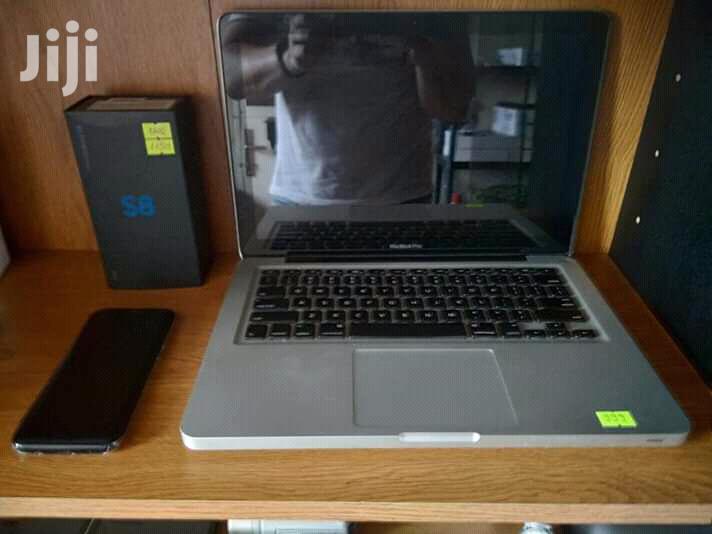 Laptop Apple MacBook Pro 4GB Intel Core i5 HDD 500GB