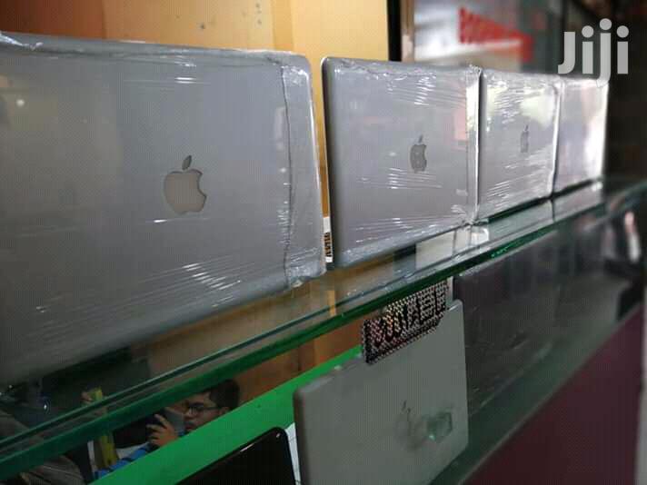 Laptop Apple MacBook Pro 4GB Intel Core i5 HDD 500GB