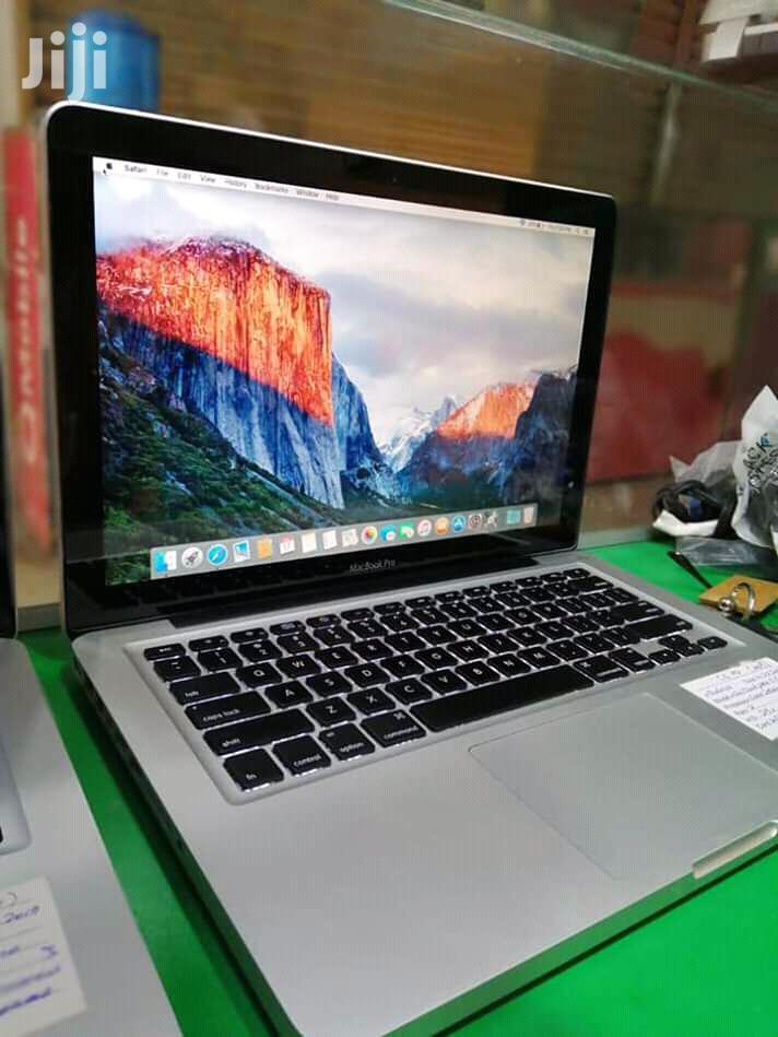 Laptop Apple MacBook Pro 4GB Intel Core i5 HDD 500GB