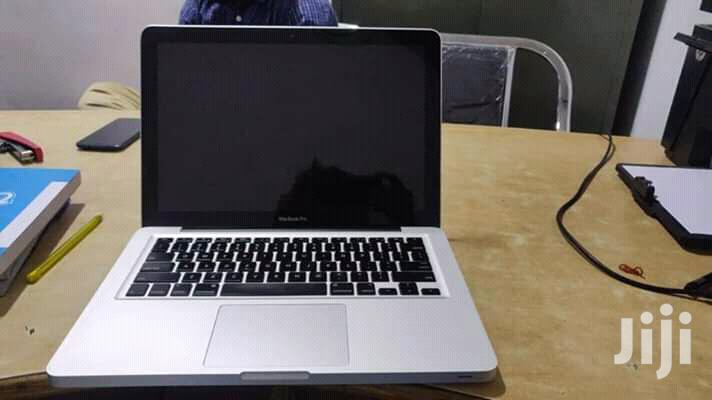 Laptop Apple MacBook Pro 4GB Intel Core i5 HDD 500GB