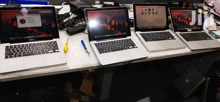 Laptop Apple MacBook Pro 4GB Intel Core i5 HDD 500GB