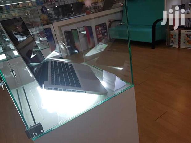 Laptop Apple MacBook Pro 4GB Intel Core i5 HDD 500GB - thumbnail 3