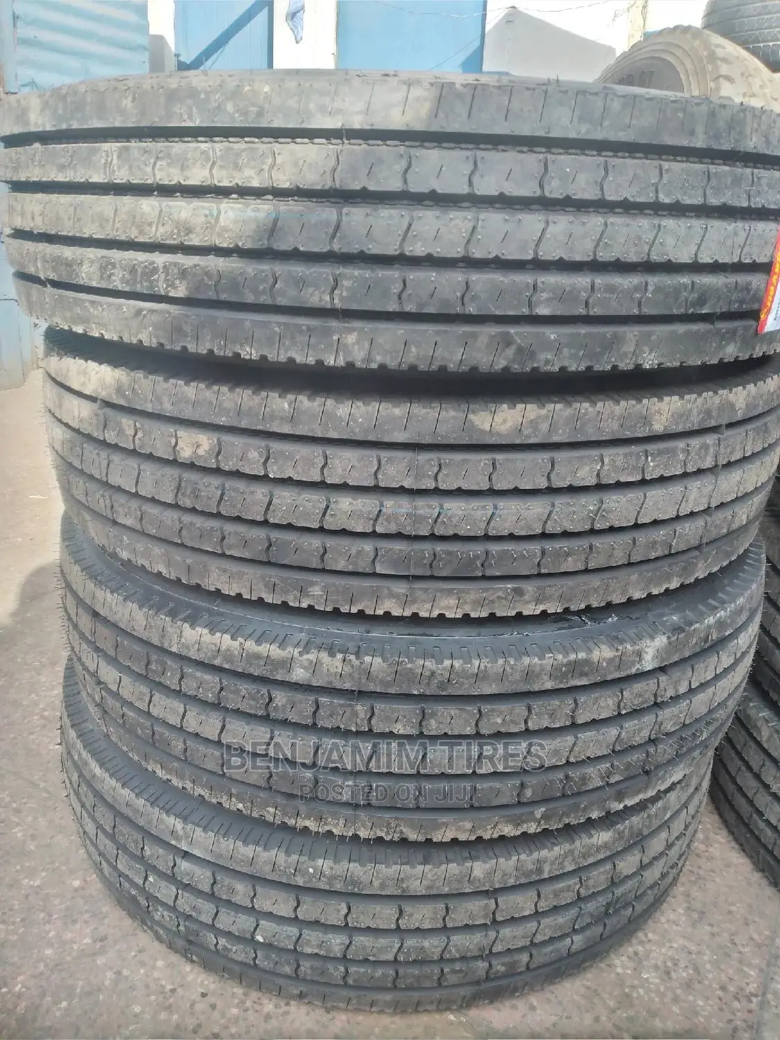 Roadshine Tyres Sizes 255/70r22.5 for Isuzu Fi