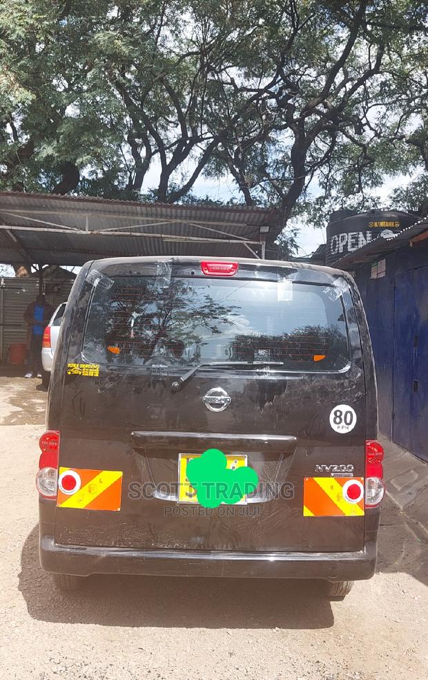 Nissan Nv200 Rear