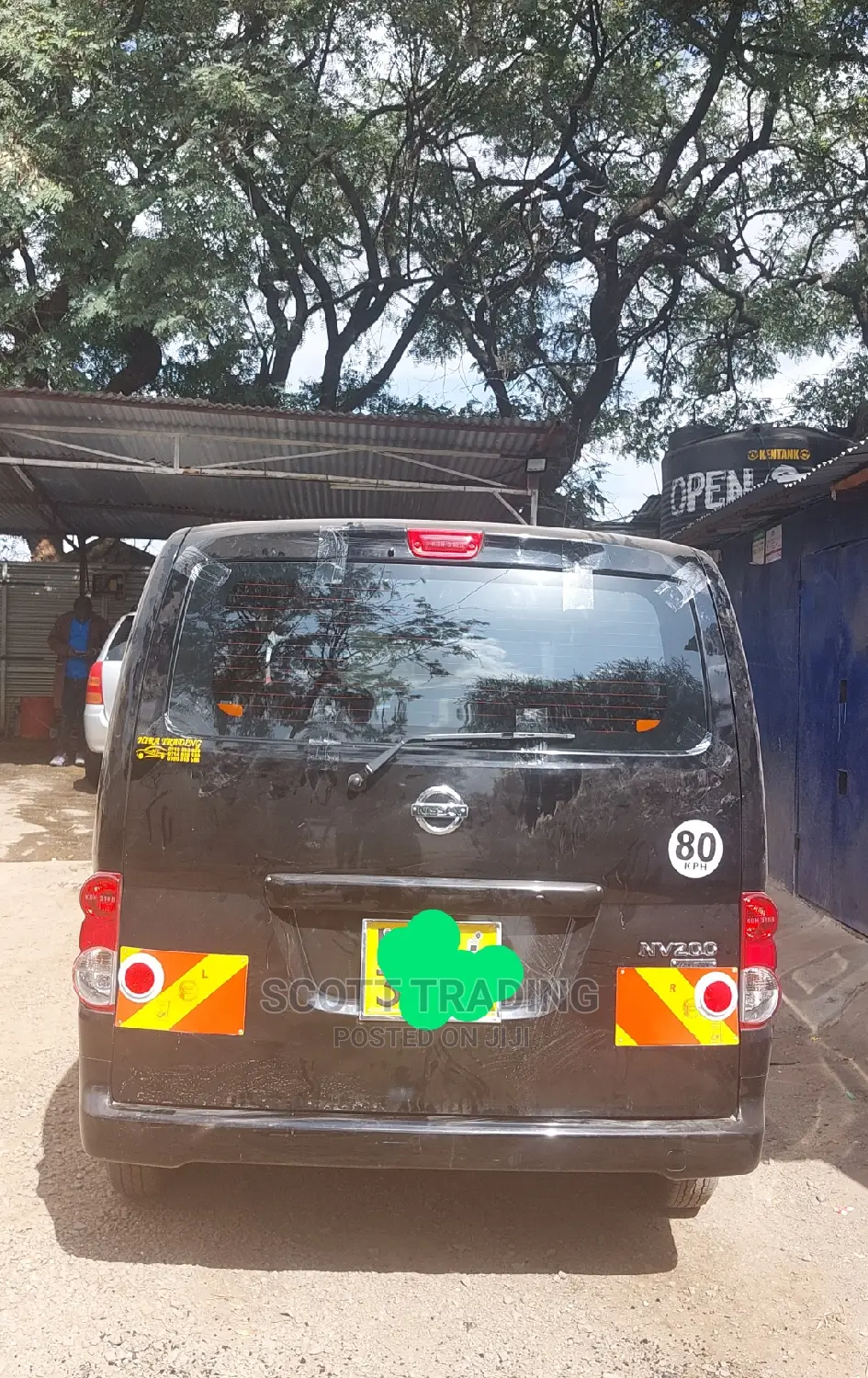 Nissan Nv200 Rear