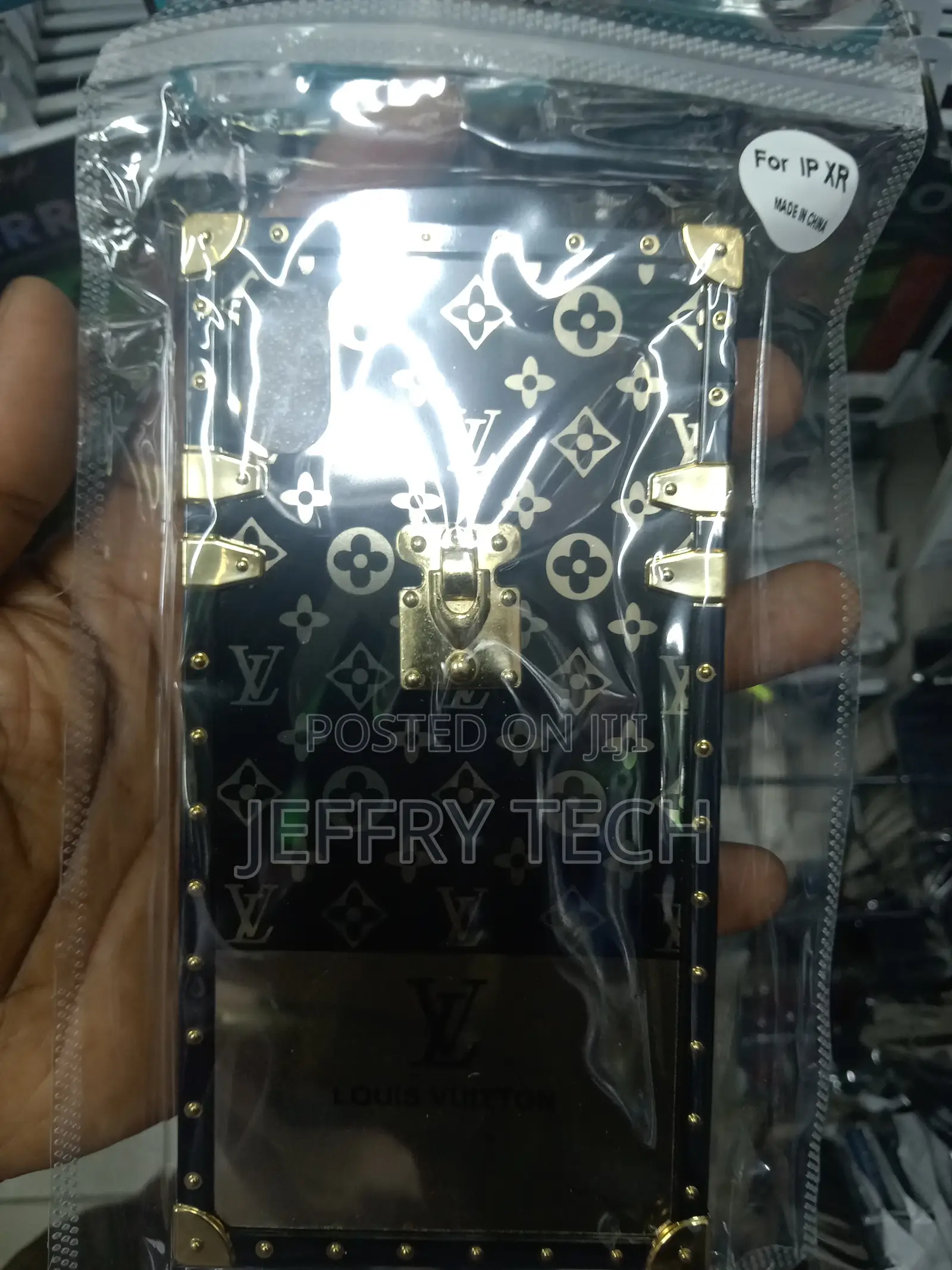LV Louis Vuitton iPhone Xr Case / Cover