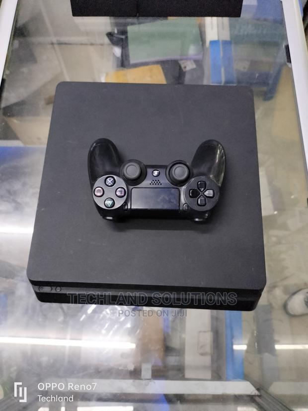 Home Used Sony PS4 SLIM - main view