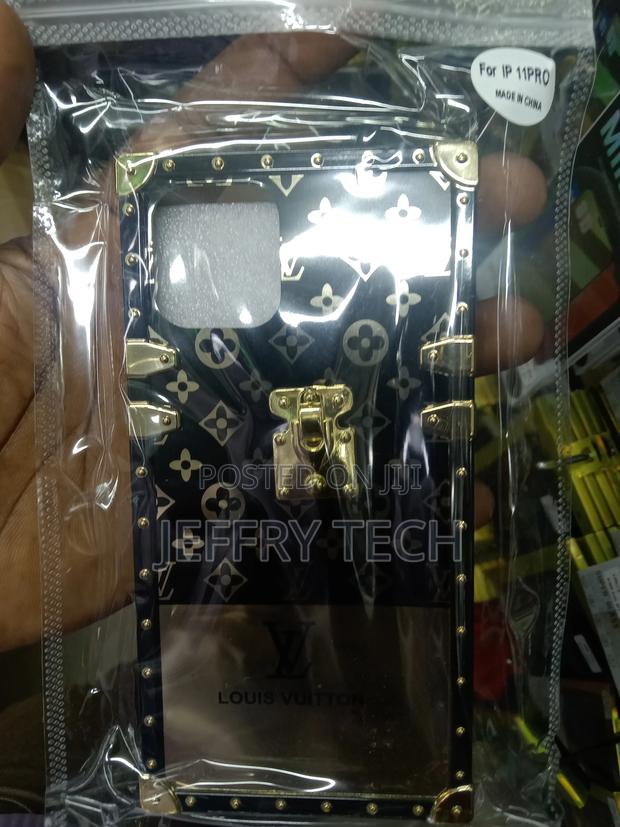 LV Louis Vuitton Hard Case iPhone 11 Pro Case Cover - thumbnail 2