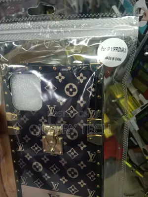LV Louis Vuitton Hard Case iPhone 11 Pro Max Case Cover