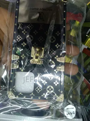 LV Louis Vuitton Hard Case iPhone 12 Case / Cover