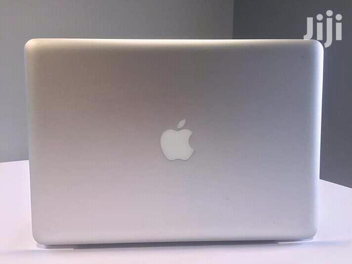 Laptop Apple MacBook Pro 4GB Intel Core i5 HDD 500GB