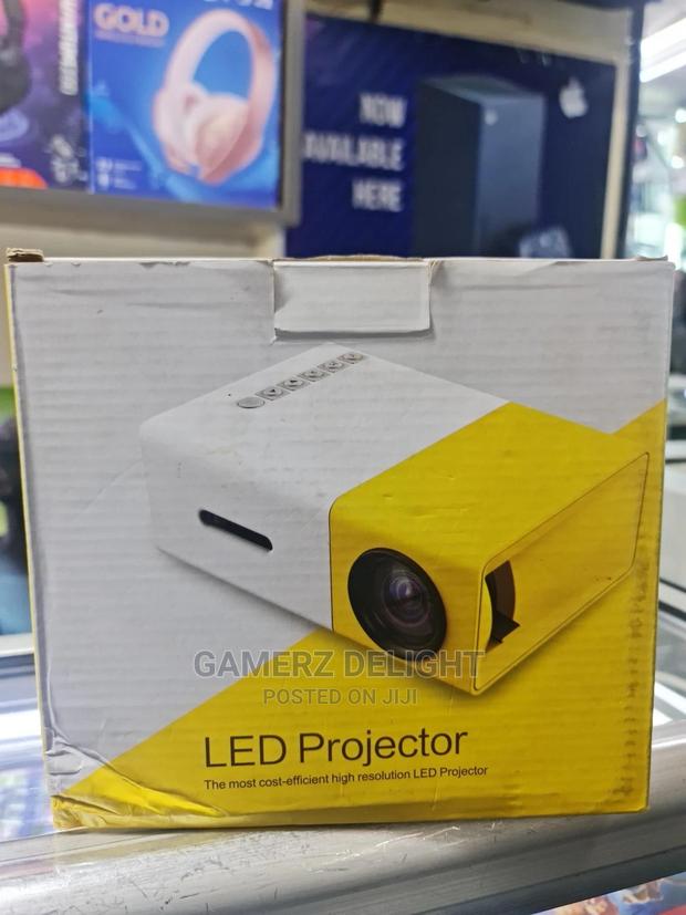 LED Projector - main view