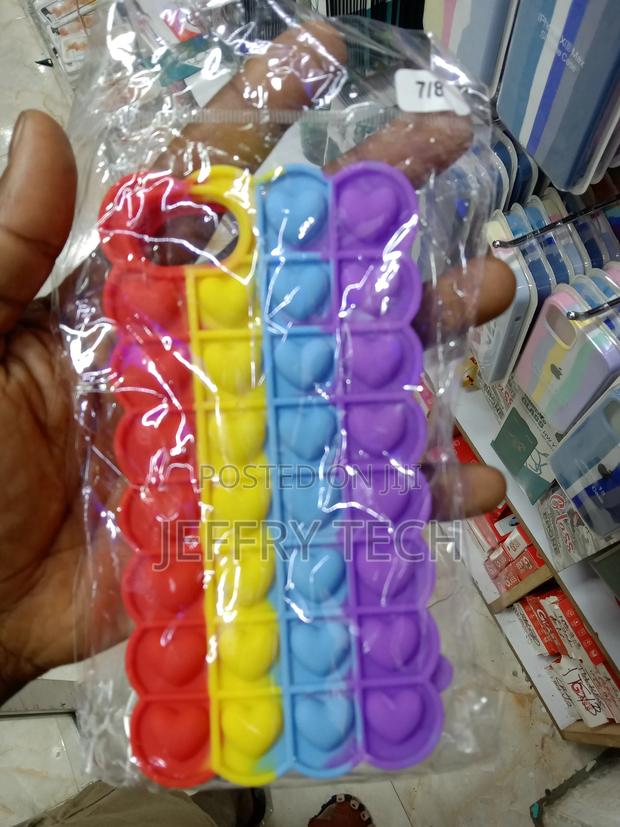 Push Bubble Pop It Case for iPhone 7/8/Se 2020/Se 2022 - thumbnail 3