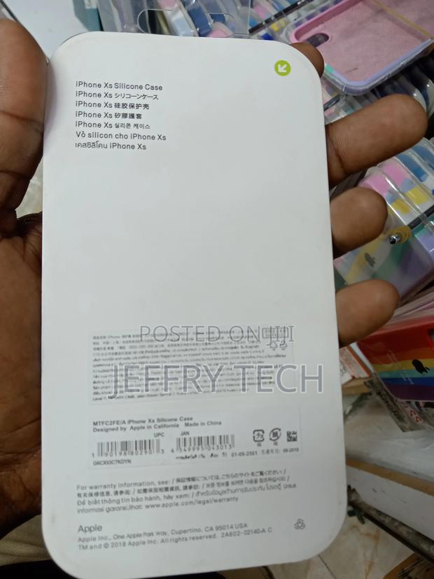 Rainbow Liquid Silicon Case for iPhone Xs - thumbnail 2