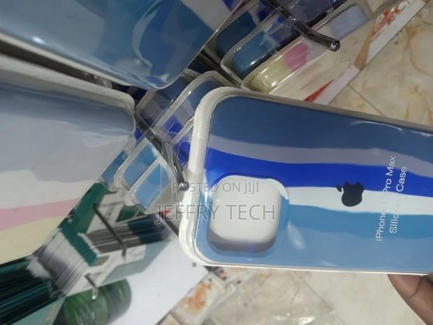 Rainbow Silicone Case for Apple iPhone 13 Pro Max - thumbnail 4