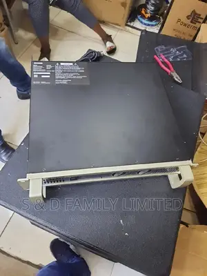 Yamaha P7000s Amplifier