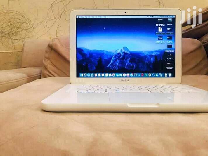 Laptop Apple MacBook 4GB Intel Core 2 Duo HDD 320GB
