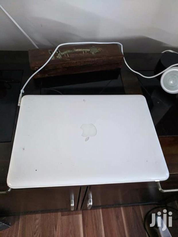 Laptop Apple MacBook 4GB Intel Core 2 Duo HDD 320GB - thumbnail 3
