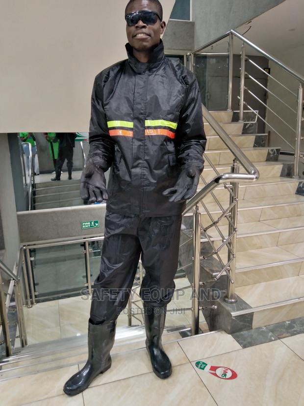 Water Proof Rider Suits Available - thumbnail 3