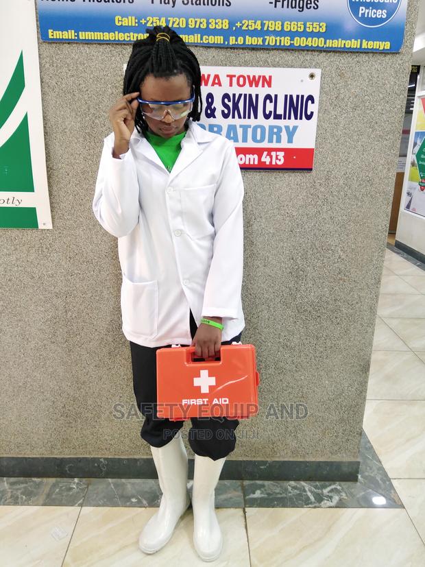 Short Labcoats/Mint Materials
