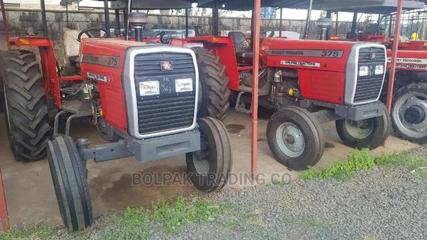 Massey/_/ Ferguson - thumbnail 2