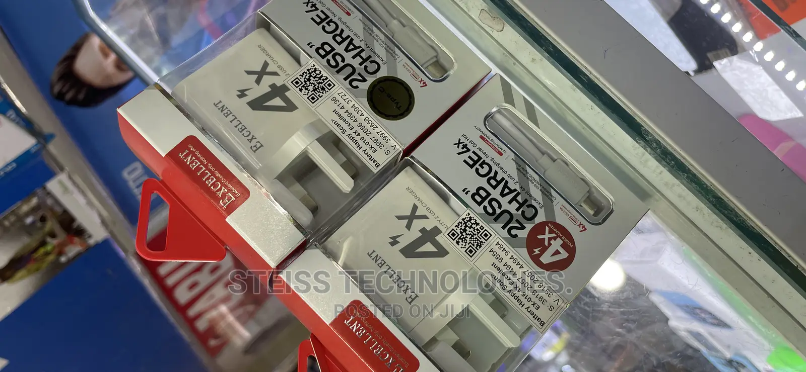 4x Fast- Chargers.