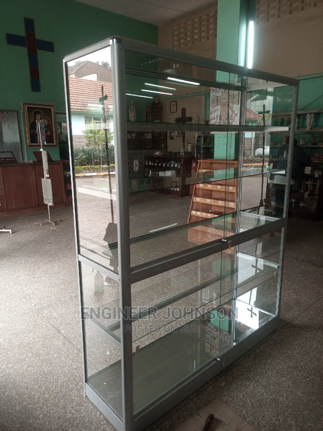 Aluminium Glass Showcase