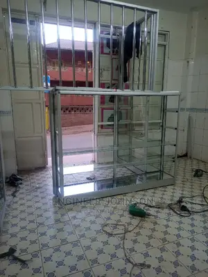 Aluminium Shop Front Display