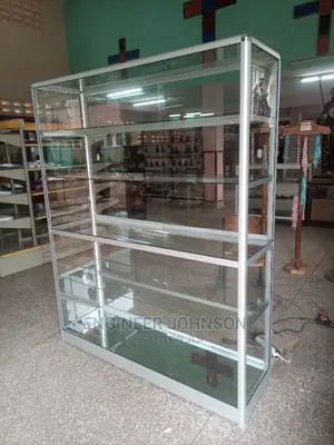 Aluminium Shop Front Display
