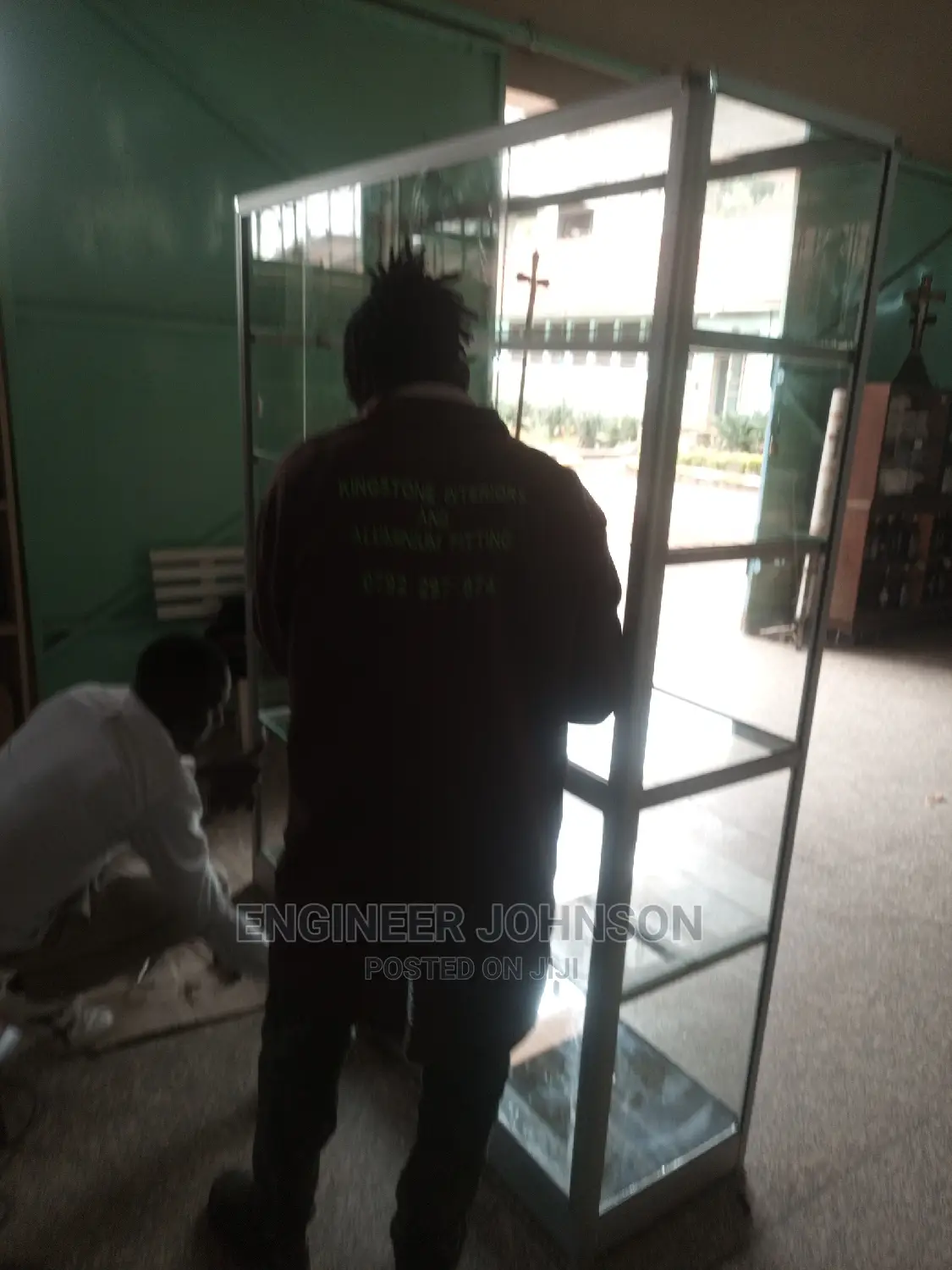 Aluminium Shop Front Display