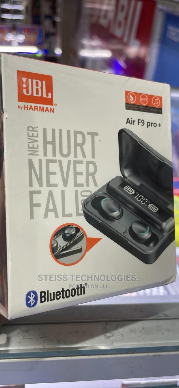 Jbl-Harman Wireless Buds. - main view