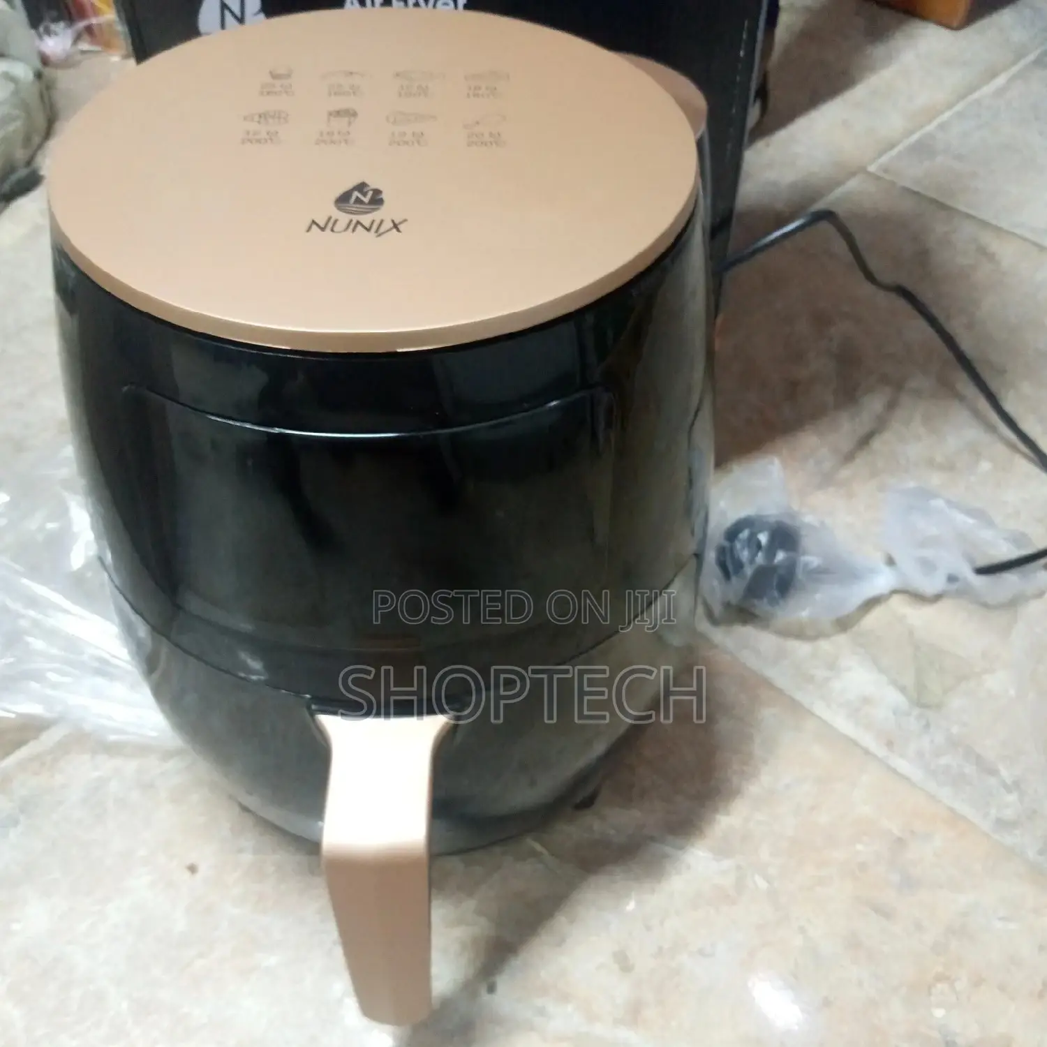 5 Litres Nunix Air Fryer.