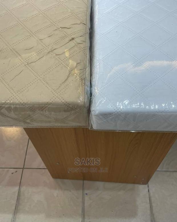 King Size Mattress Protectors. Waterproof. Tunakuletea. - main view