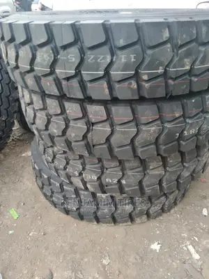 11R22.5 16ply Tubeles Roadshine Make Big Grip