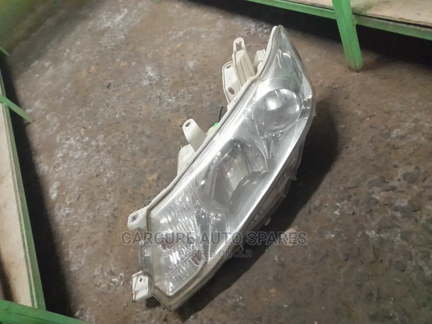 Allion 260 Headlight