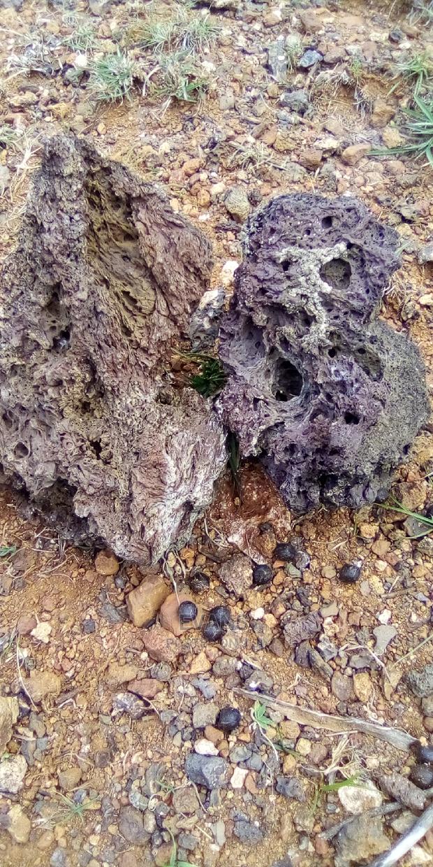 Lava Rocks (Basalt) for Fire Grill/Pit and Fish Aquarium - thumbnail 4