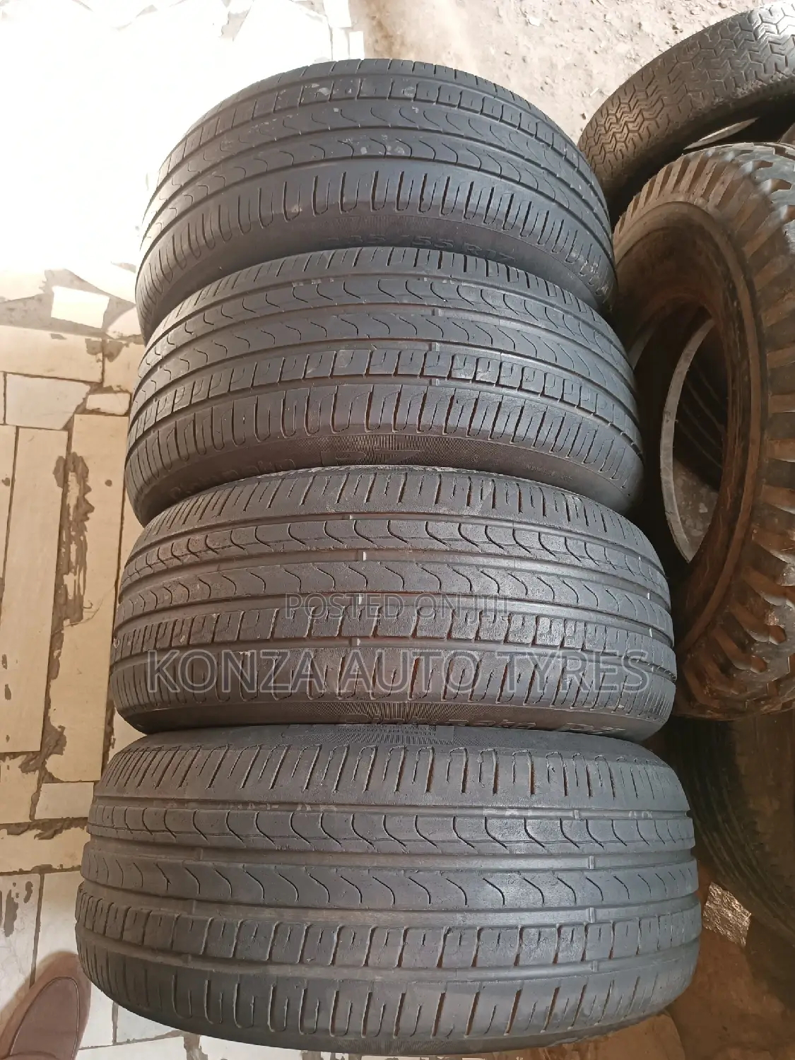 Ferry Tyres Size 235/55r17 Per Pc
