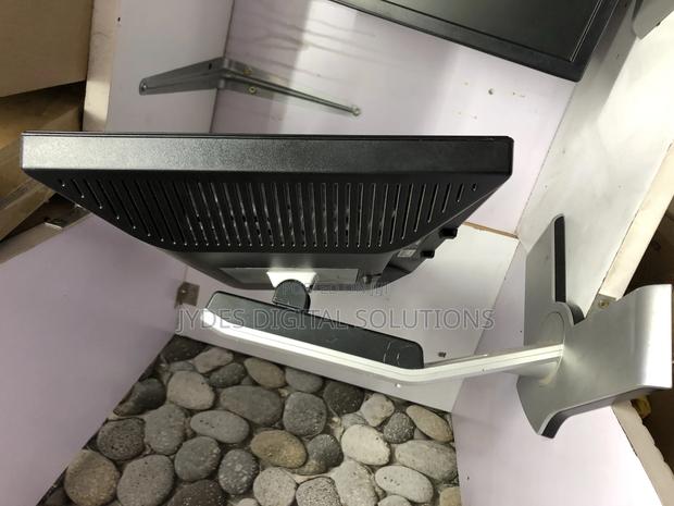 19” Dell TFT - thumbnail 3