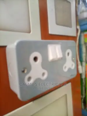 15A Twin Metal Socket