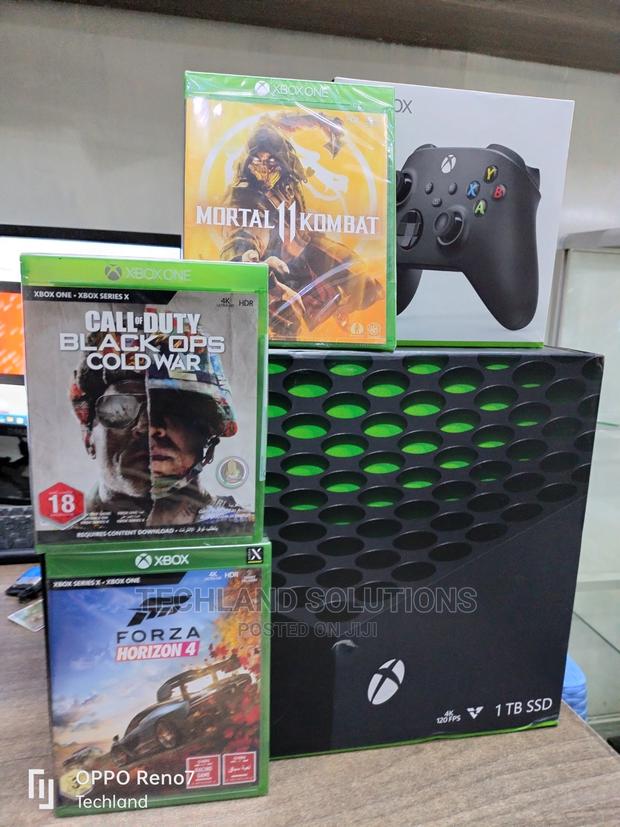 Microsoft Xbox Series X - main view